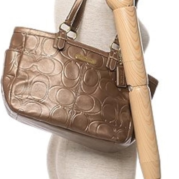 NWT Coach Gallery Embossed Leather Tote F20742 Brass/Copper Below $358 Retail - Picture 5 of 7
